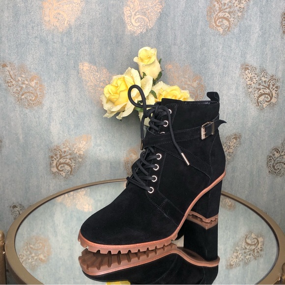 ⭐️NEW⭐️White House Black Market (WHBM) Mid Heel Combat Boot - Picture 4 of 8